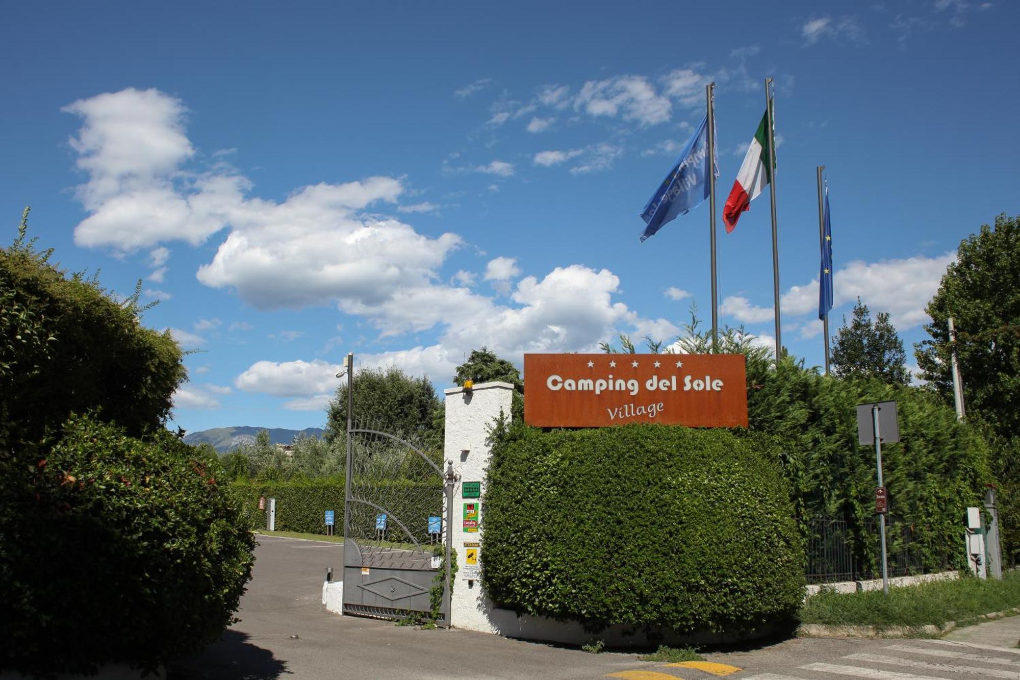 Estivo Premium Deluxe Mobile Homes On Camping Del Sole Village Iseo Exterior foto